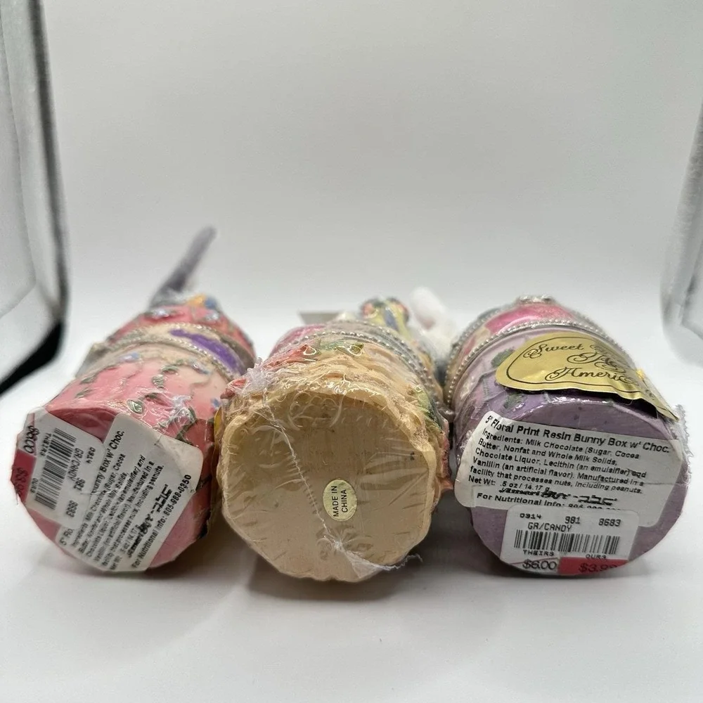 VTG NOS Set Of 3 Easter‎ Bunny Rabbit Hinged Boxes With Candy Decor 5